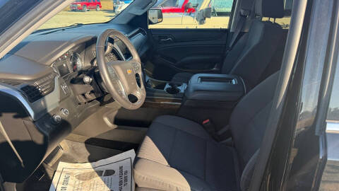 2017 Chevrolet Suburban LS