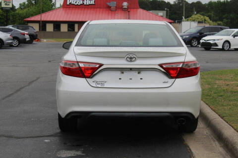 2017 Toyota Camry SE
