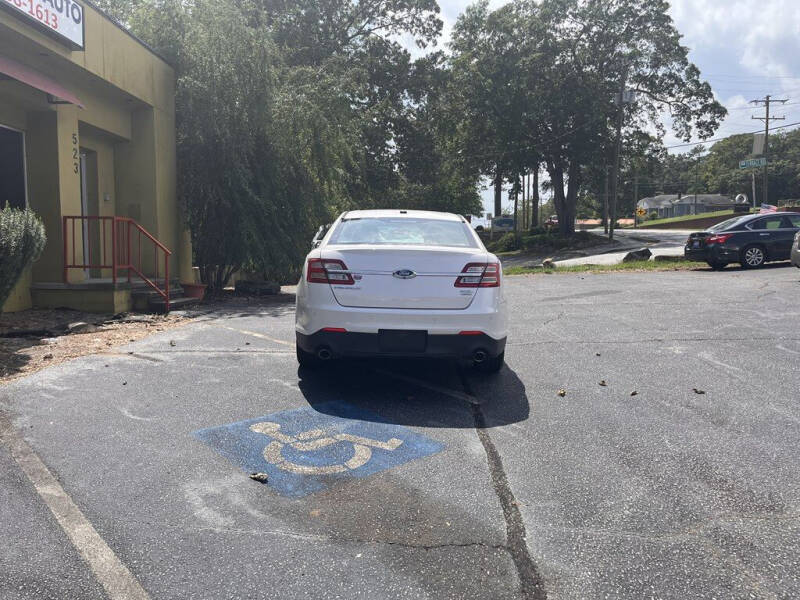 2016 Ford Taurus SEL