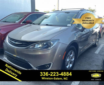 2017 Chrysler Pacifica Hybrid Premium