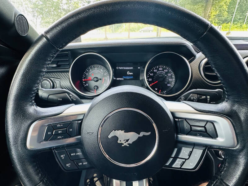 2019 Ford Mustang EcoBoost