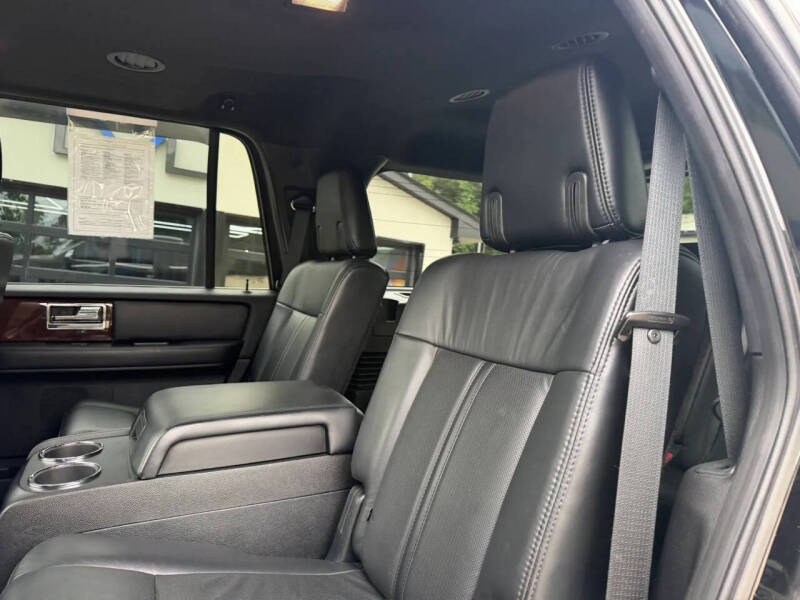 2016 Lincoln Navigator Select