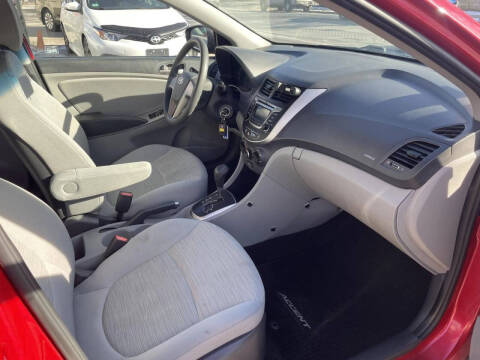 2016 Hyundai Accent SE