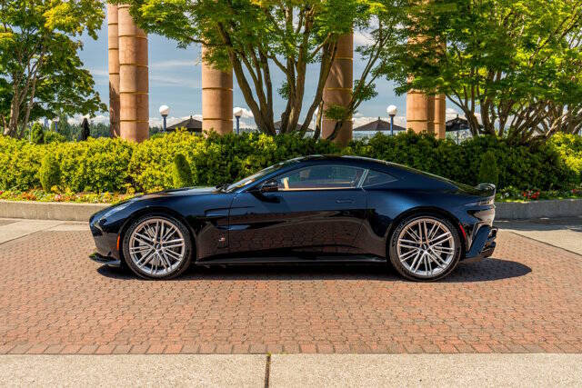 2026 Aston Martin Vantage 36