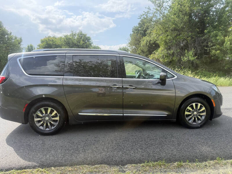 2020 Chrysler Pacifica Touring L Plus