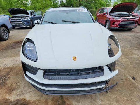 2022 Porsche Macan