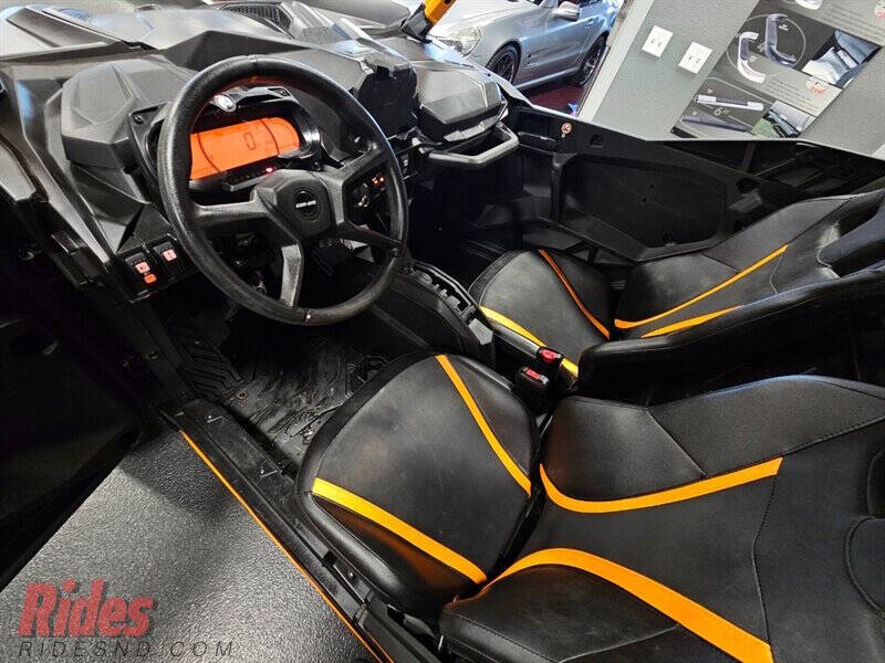 2020 Can-Am RC1000R