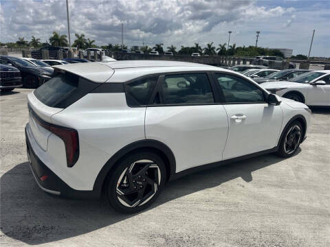 2026 Kia K4 Hatchback EX