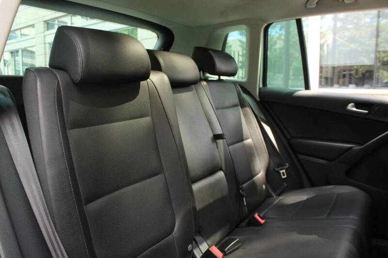 2010 Volkswagen Tiguan