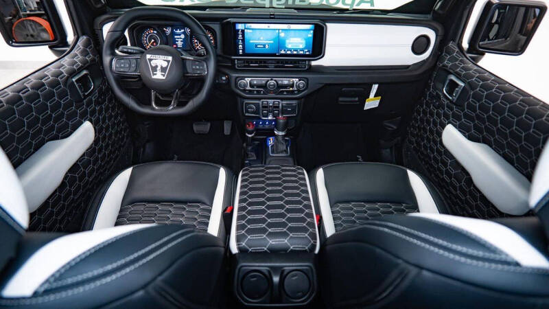 2025 Jeep Gladiator
