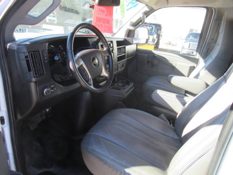 2019 Chevrolet Express 2500