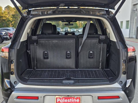 2024 Nissan Pathfinder Platinum