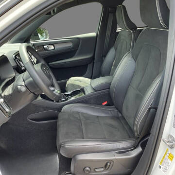 2022 Volvo XC40 Recharge Twin Plus