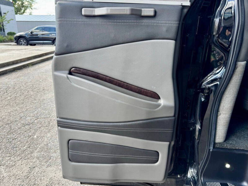 2020 Chevrolet Express 2500