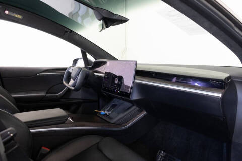 2023 Tesla Model X Standard Range