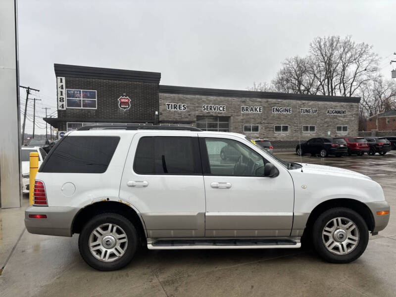 2003 Mercury Mountaineer Luxury