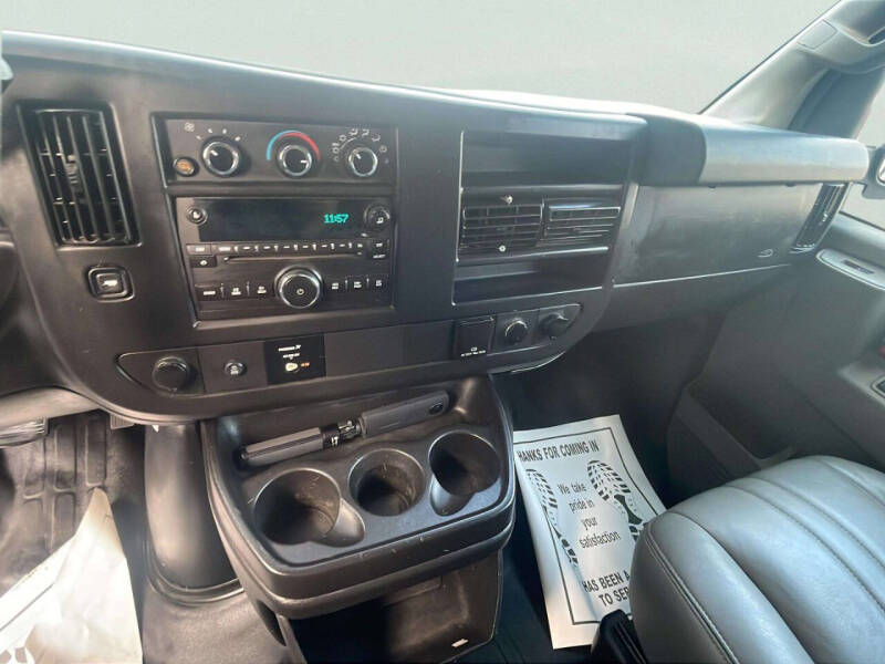 2017 Chevrolet Express 2500