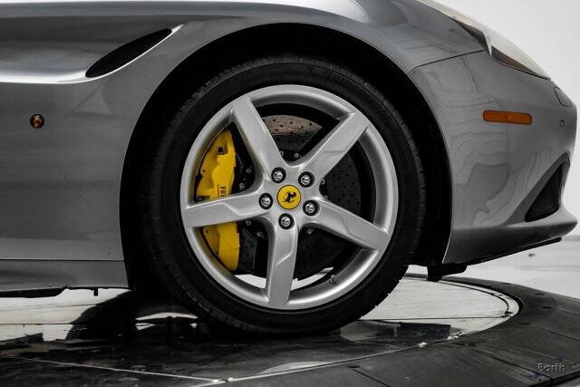 2016 Ferrari California T