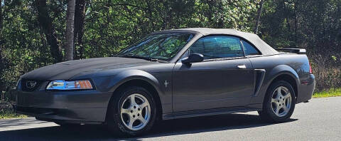 2003 Ford Mustang Deluxe
