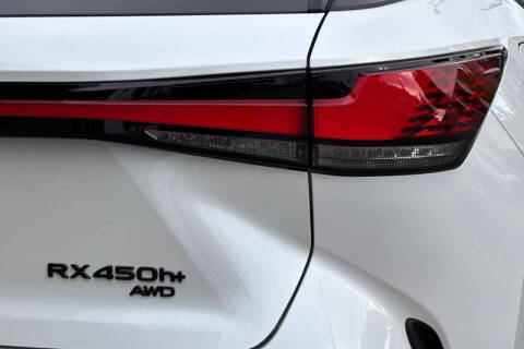 2026 Lexus RX 450h+ Luxury