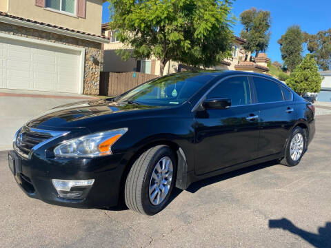 2015 Nissan Altima for sale at CALIFORNIA AUTO GROUP in San Diego CA