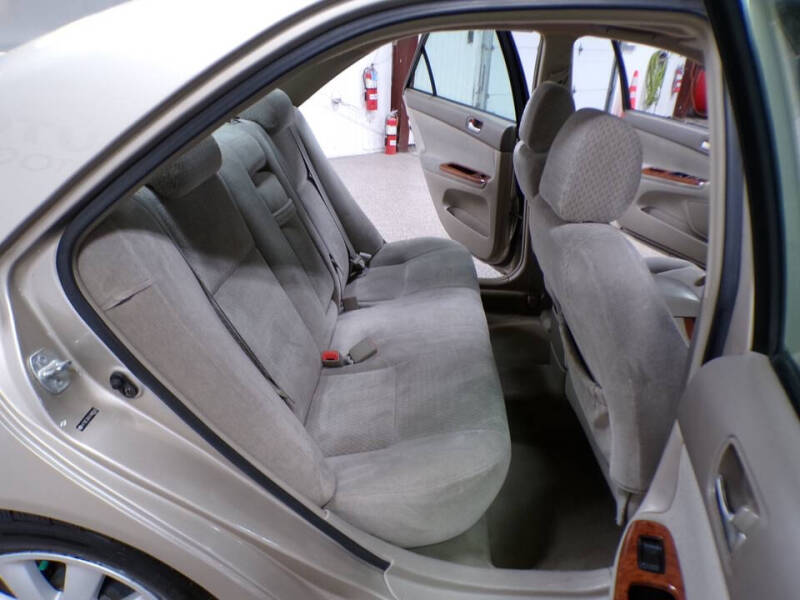 2004 Toyota Camry XLE