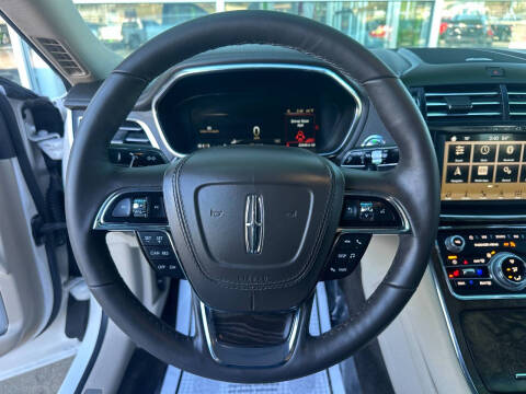 2017 Lincoln Continental Reserve