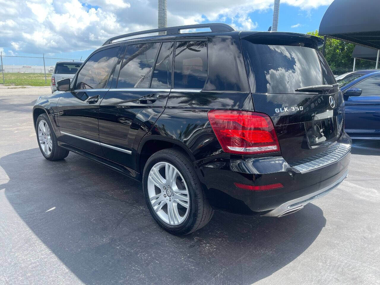 2015 MERCEDES-BENZ GLK-Class SUV / Crossover - $15,900