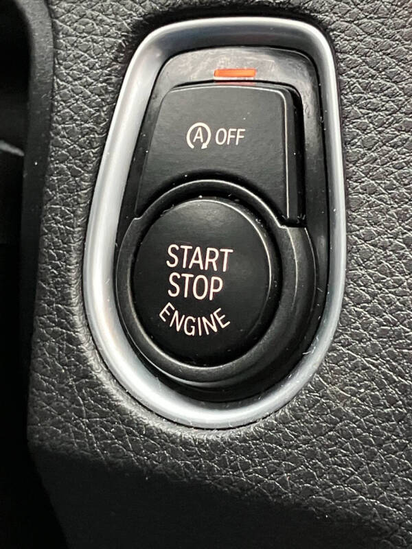 2018 BMW 3 Series 330i xDrive