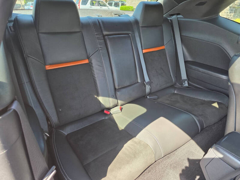 2011 Dodge Challenger SRT8 392
