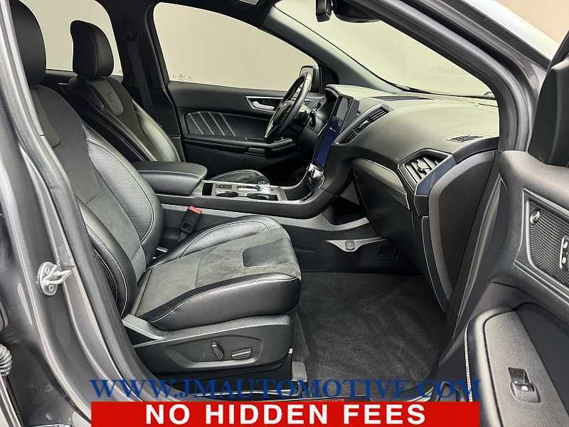 2022 Ford Edge ST