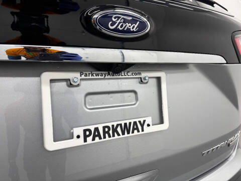 2020 Ford Edge Titanium