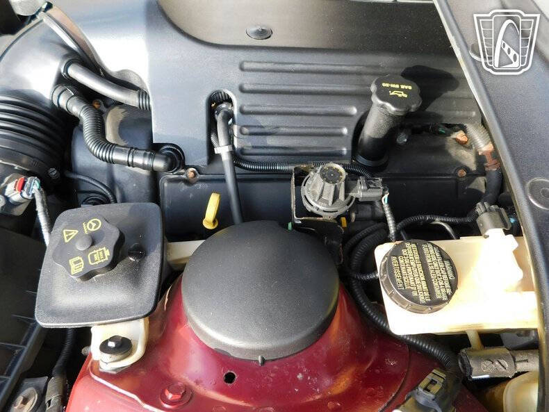 2004 Ford Thunderbird Deluxe