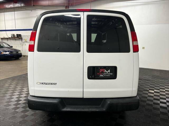 2017 Chevrolet Express 2500