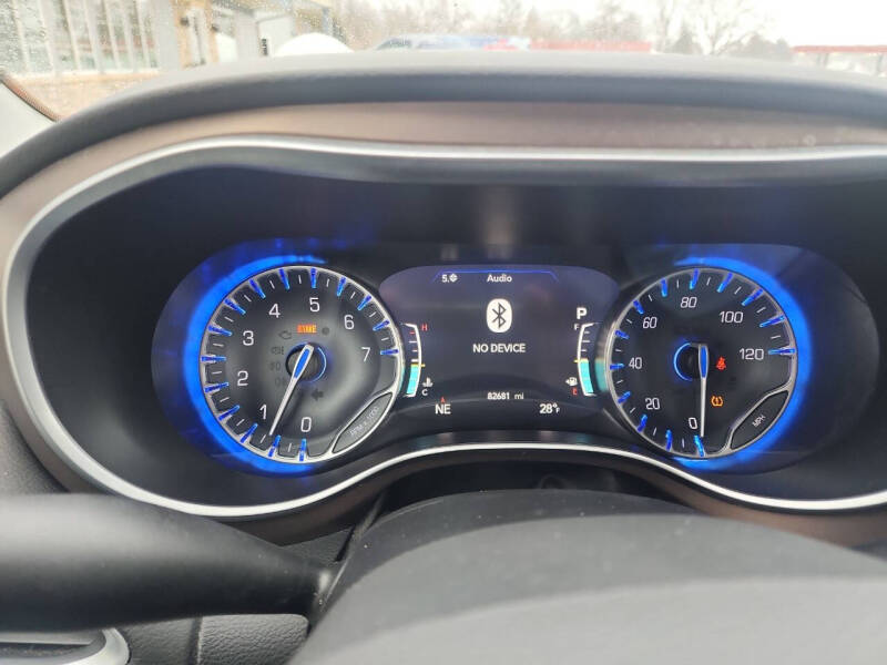 2017 Chrysler Pacifica Touring-L Plus