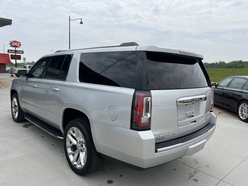 2017 GMC Yukon XL Denali