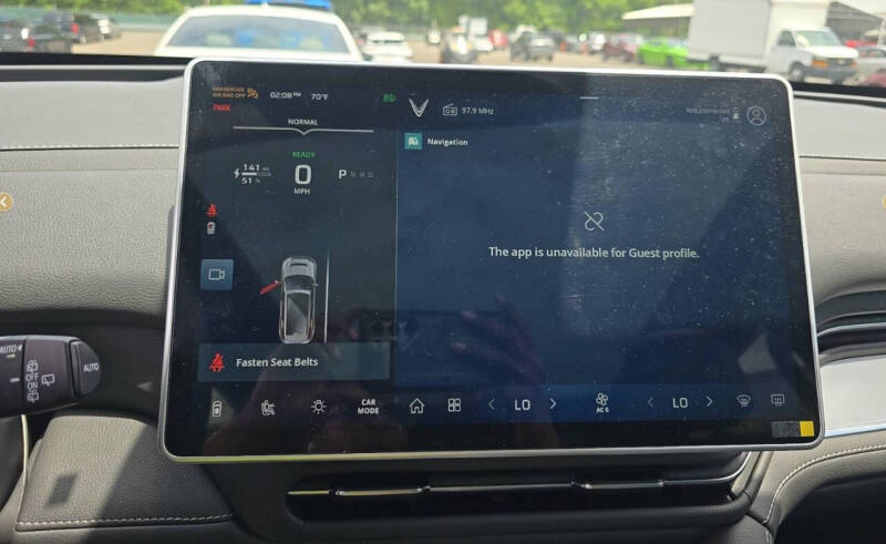 2024 VinFast VF9 Plus