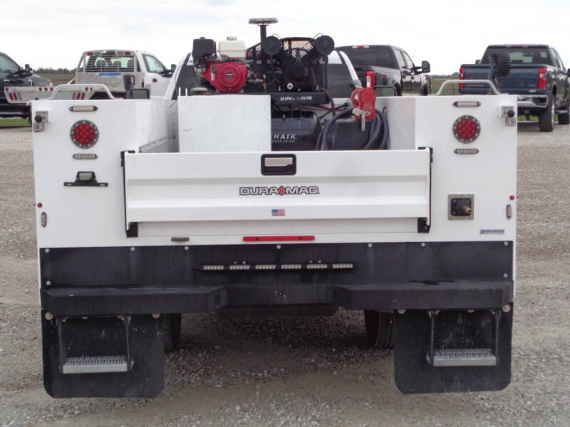 2022 Chevrolet Silverado 3500HD CC Work Truck