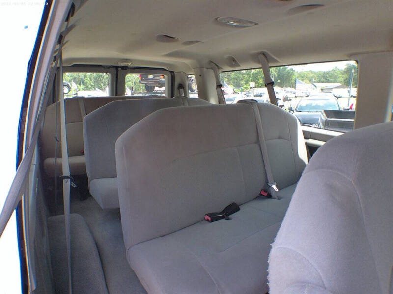 2012 Ford E-Series E-350 SD XLT