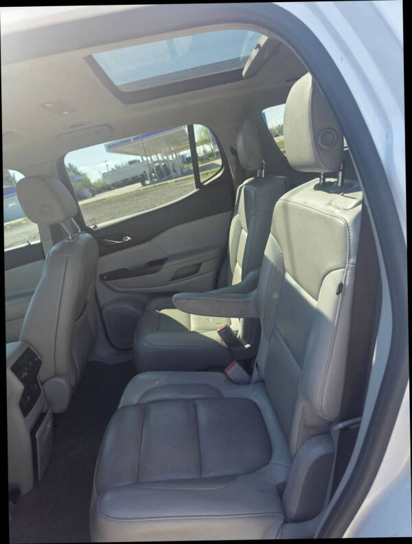2019 GMC Acadia SLT-1