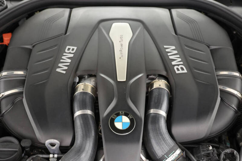 2016 BMW 7 Series 750i xDrive