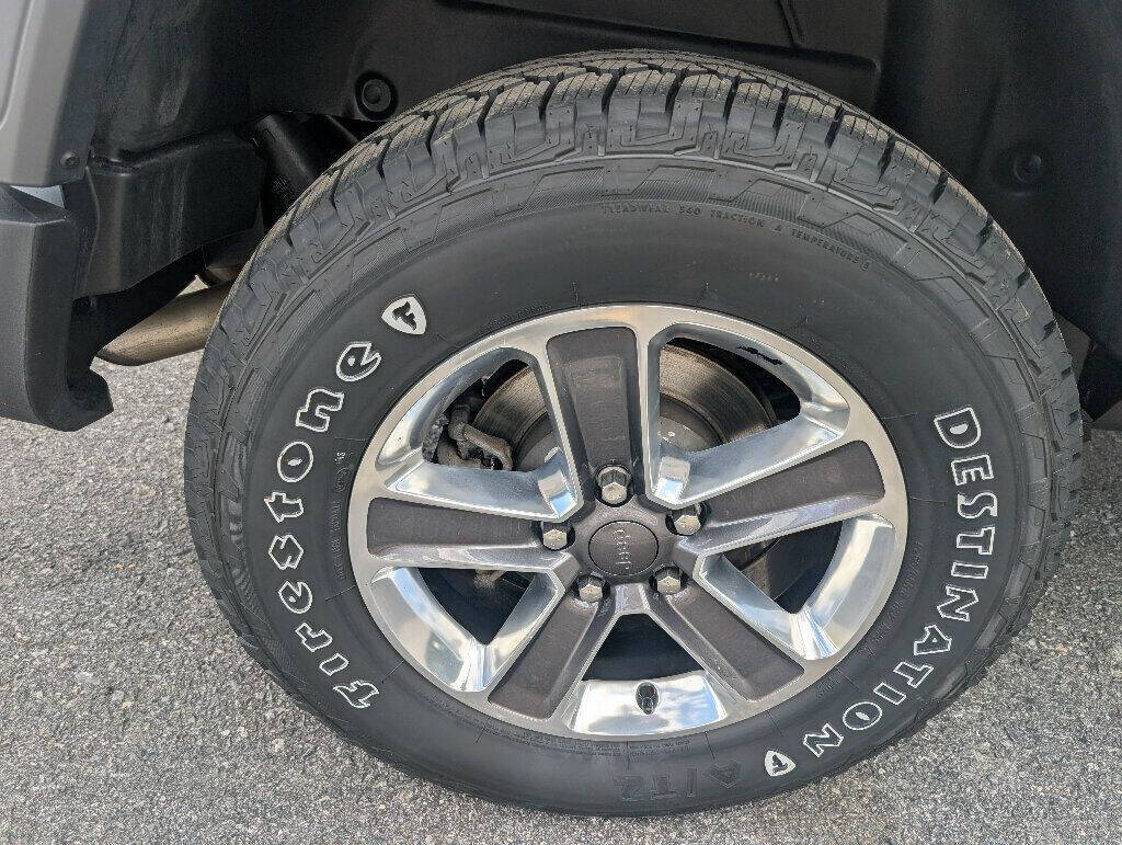 2023 Jeep Wrangler 12
