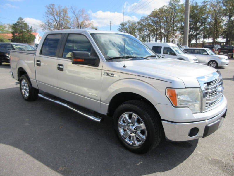 2013 Ford F-150 XLT photo 3