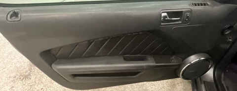 2010 Ford Mustang V6