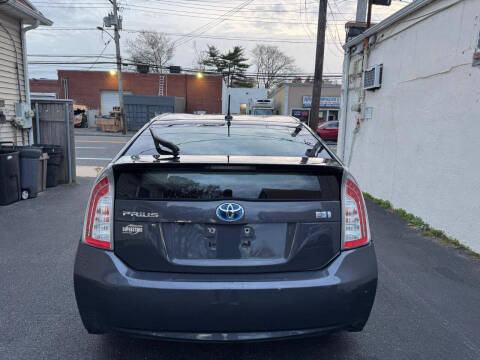 2013 Toyota Prius Three