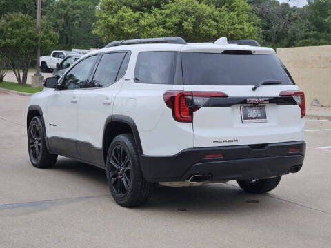 2022 GMC Acadia SLT