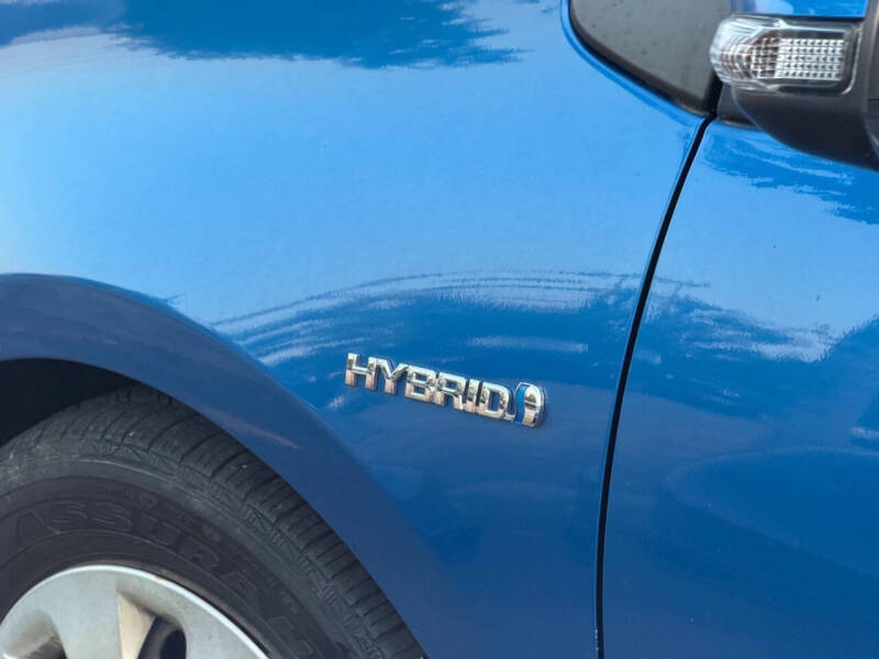 2014 Toyota Prius c Two