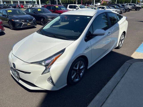 2018 Toyota Prius Three Touring