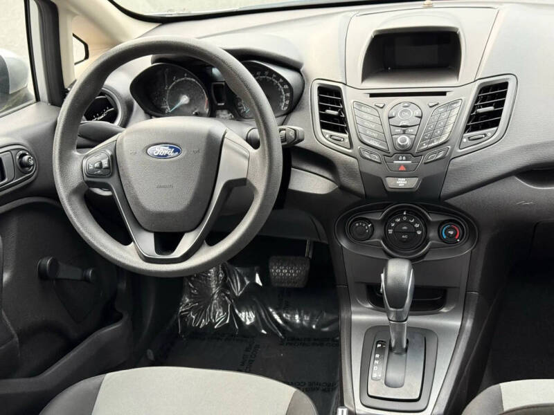 2017 Ford Fiesta S
