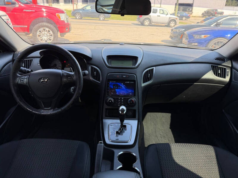 2012 Hyundai Genesis Coupe 2.0T